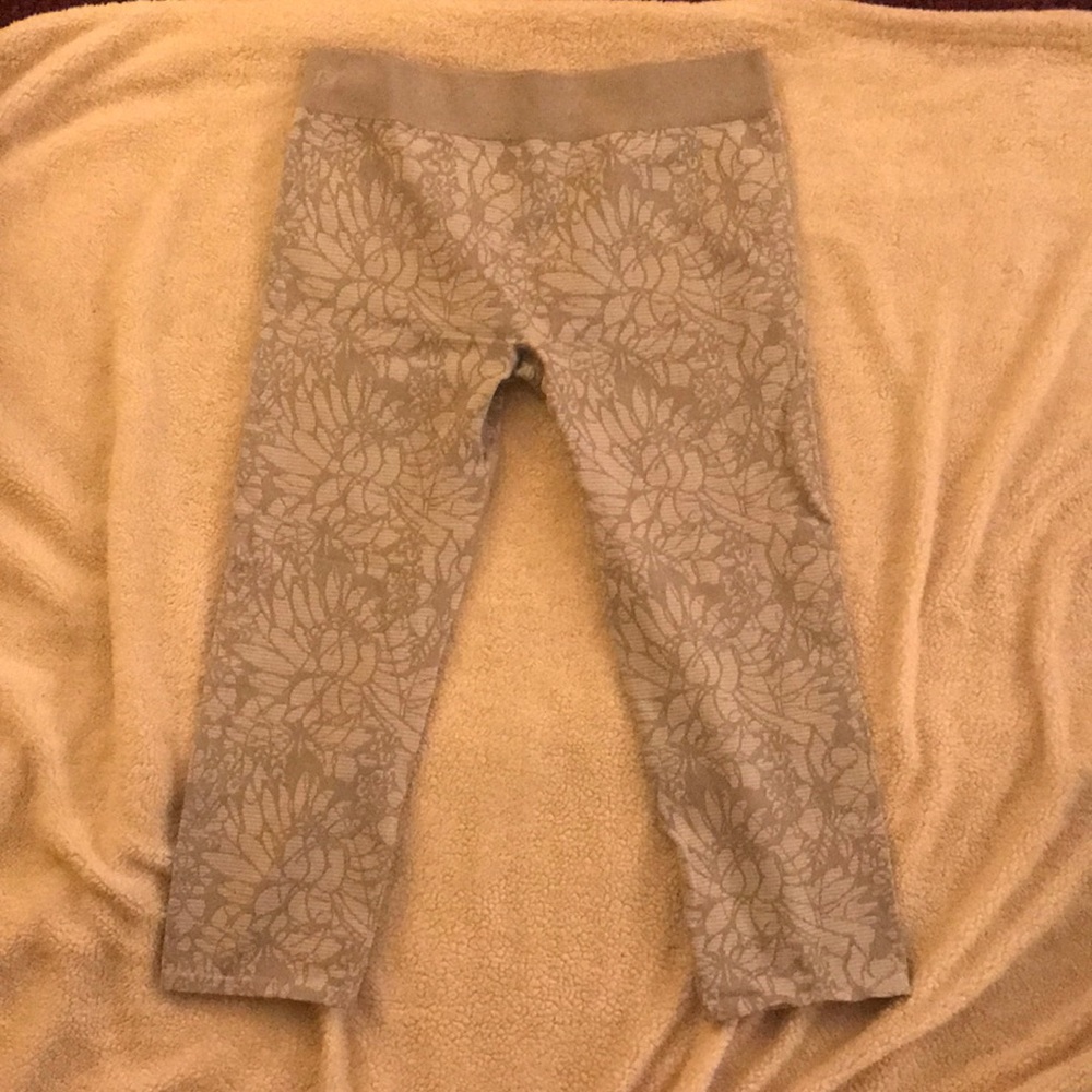 fabletics yoga capris